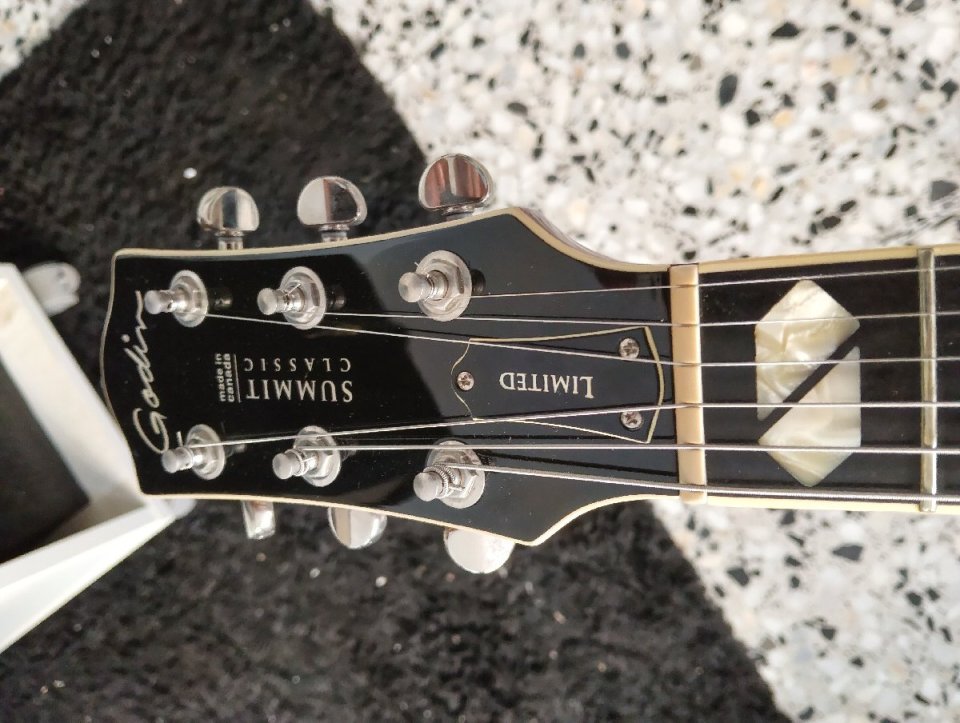 Godin Summit Classic Supreme Limited de segunda mano · Foto 10 de 10 · Gipuzkoa · 1175 €