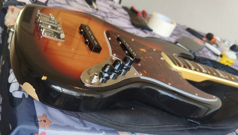 Fender Jazz bass JB75-90US (3-tone sunburst, CIJ, 1997) de segunda mano · Foto 10 de 10 · Madrid · 1070 €