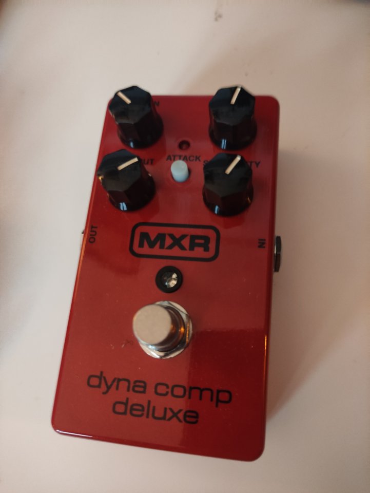 MXR Dyna Comp Deluxe de segunda mano · Barcelona · 100 €