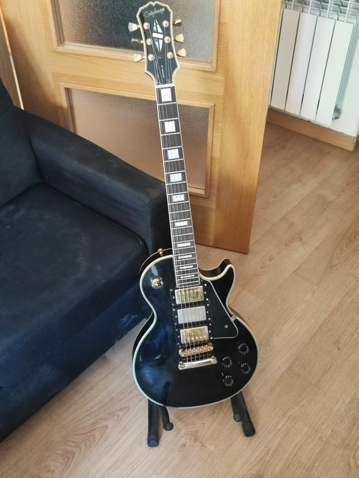 Les Paul Custom Black Beauty Epiphone (2001) de segunda mano · Foto 5 de 6 · Madrid · 800 €