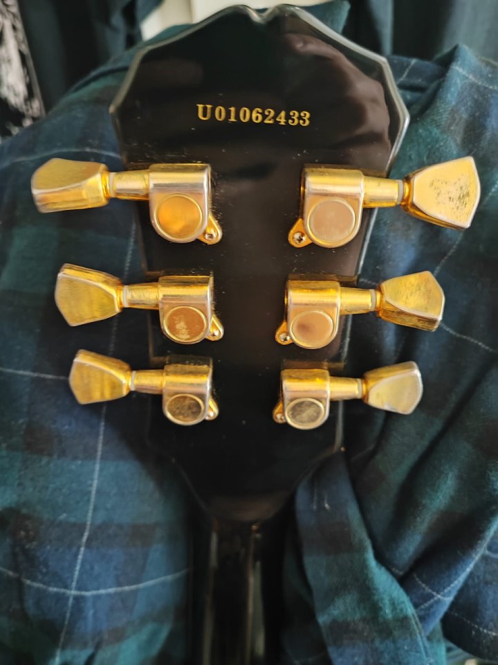 Les Paul Custom Black Beauty Epiphone (2001) de segunda mano · Foto 6 de 6 · Madrid · 800 €