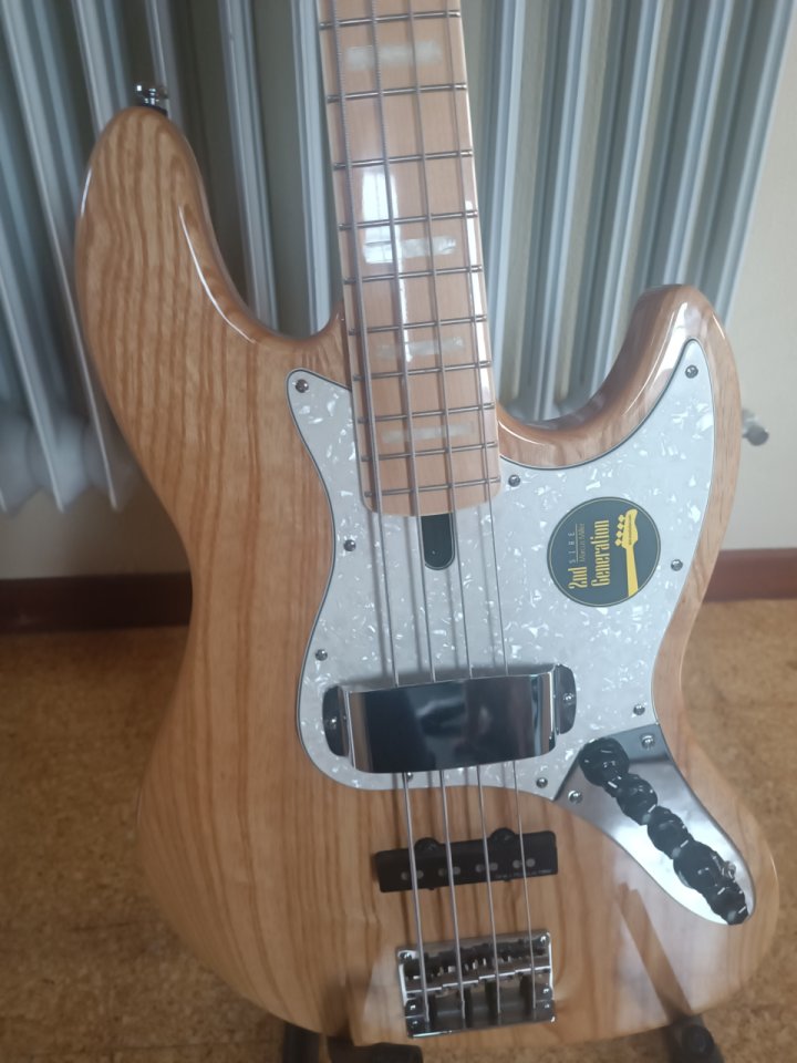 Marcus Miller V7 2nd Generation