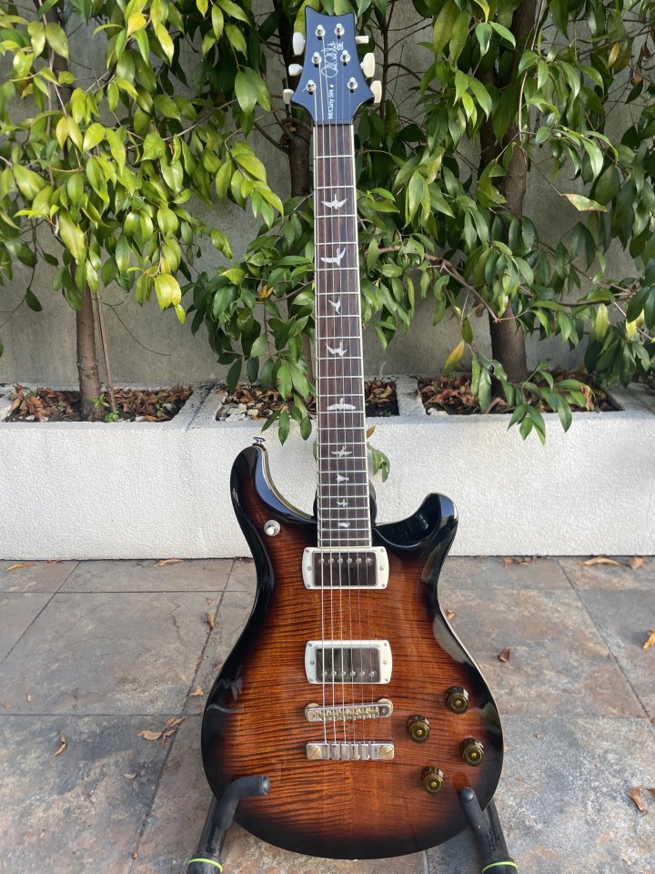 2025 PRS SE McCarty 594 Black Gold Burst - Como Nueva de segunda mano · Foto 1 de 10 · Pontevedra · 600 €