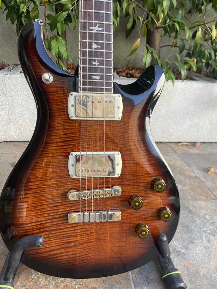 2025 PRS SE McCarty 594 Black Gold Burst - Como Nueva de segunda mano · Foto 2 de 10 · Pontevedra · 600 €