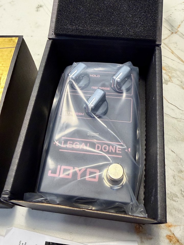 Joyo R-23 Legal Done Noisegate de segunda mano · Foto 2 de 3 · Sevilla · 38 €