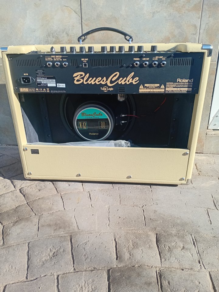 Ronan cube blues Artist