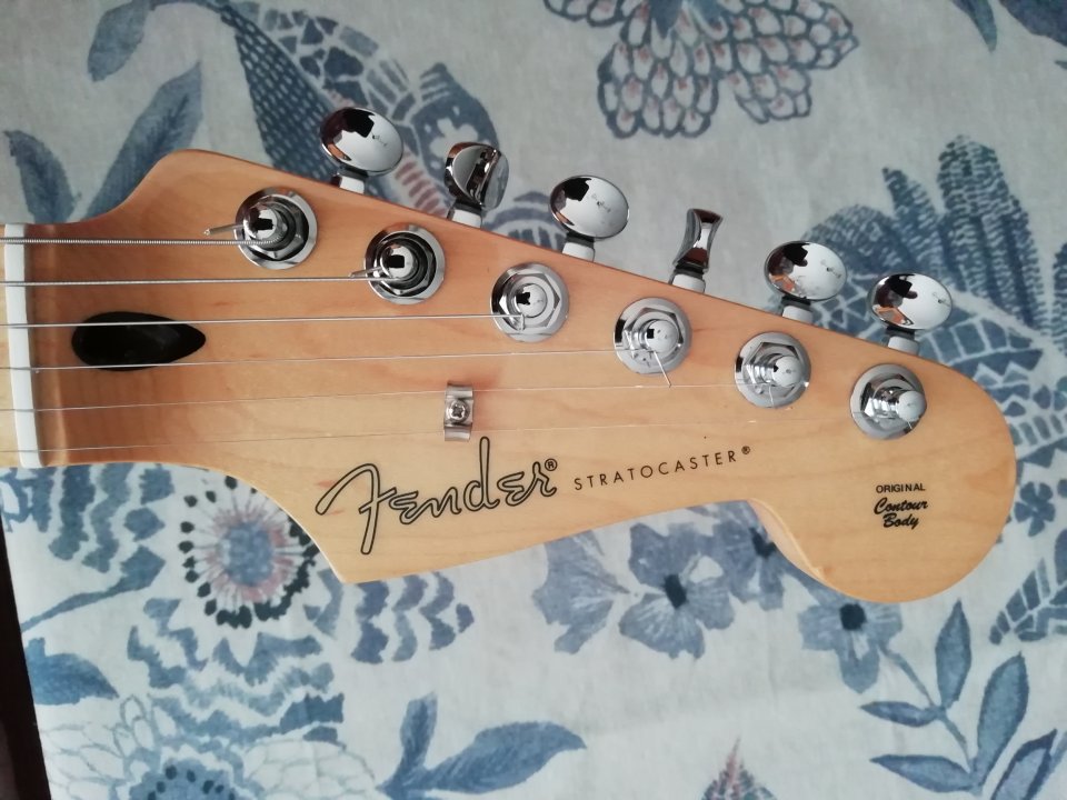 Fender Player I Stratocaster Ltd. Edicion Ash (Mejorada) de segunda mano · Foto 5 de 8 · Madrid · 775 €