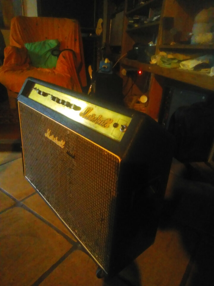 MARSHALL 100w Lead Combo. Modelo 2200. JMP Serie. 70's