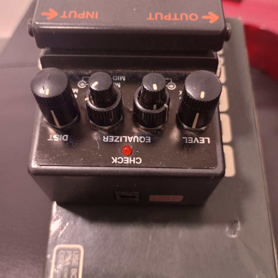 Pedal Boss MT 2 v1 Metal Zone de segunda mano · Foto 4 de 4 · Málaga · 60 €