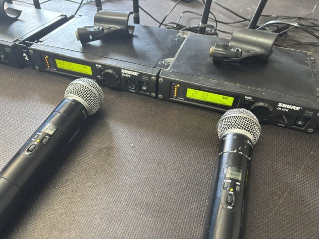 Shure ULXS y ULXP Receptores y Micrófonos de segunda mano · Foto 3 de 7 · Murcia · 220 €