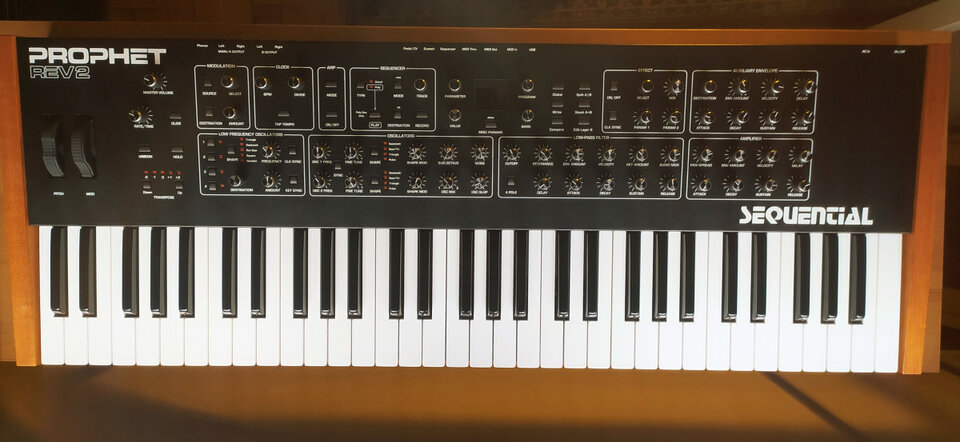 Sequential PROPHET REV2-8