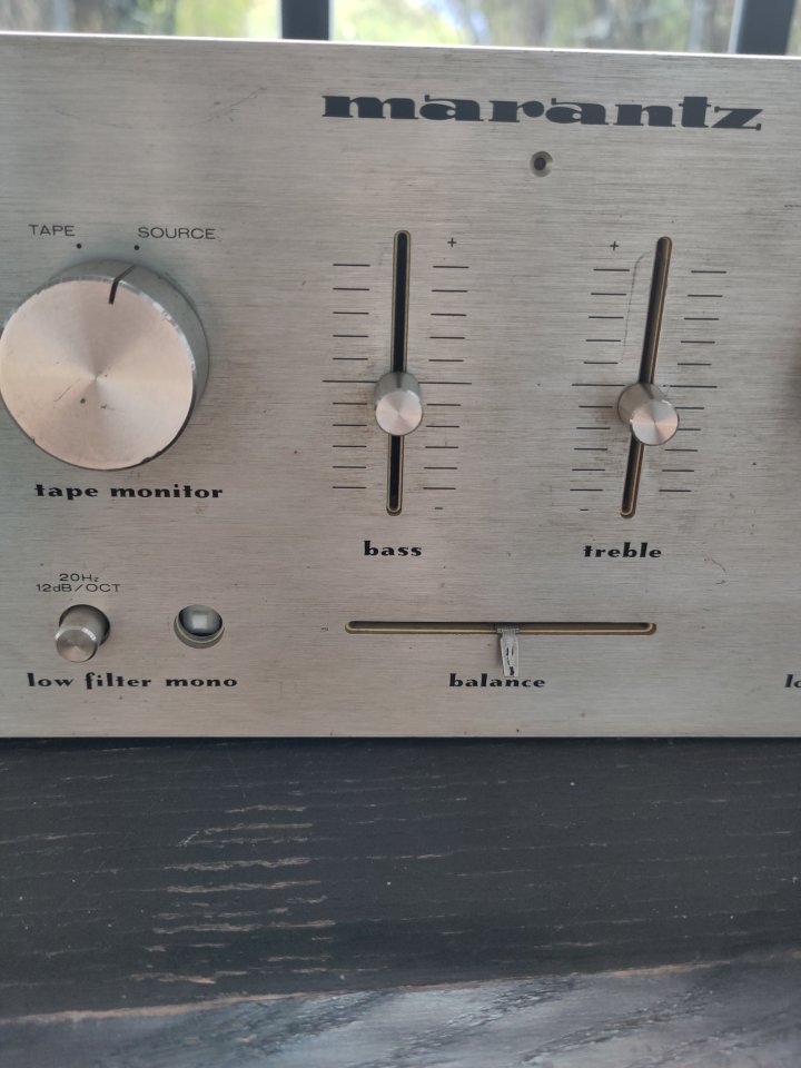 Amplificador Marantz 1072