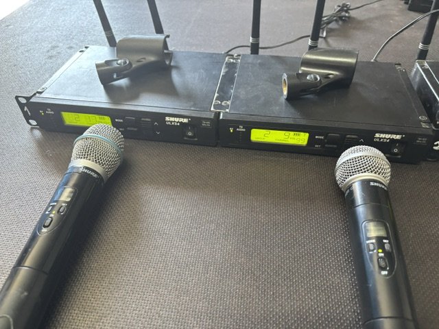 Shure ULXS y ULXP Receptores y Micrófonos de segunda mano · Foto 4 de 7 · Murcia · 220 €