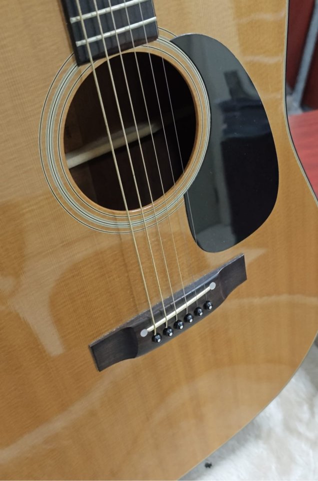 Takamine vintage japonesa – preamp original + estuche rígido de segunda mano · Foto 8 de 8 · Sevilla · 600 €