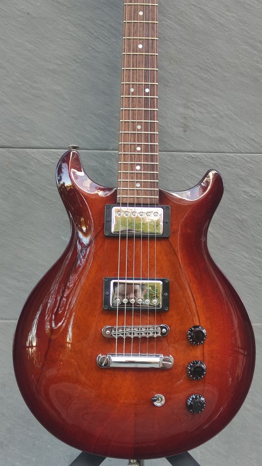 Hamer Studio Mahogany Jazzburst