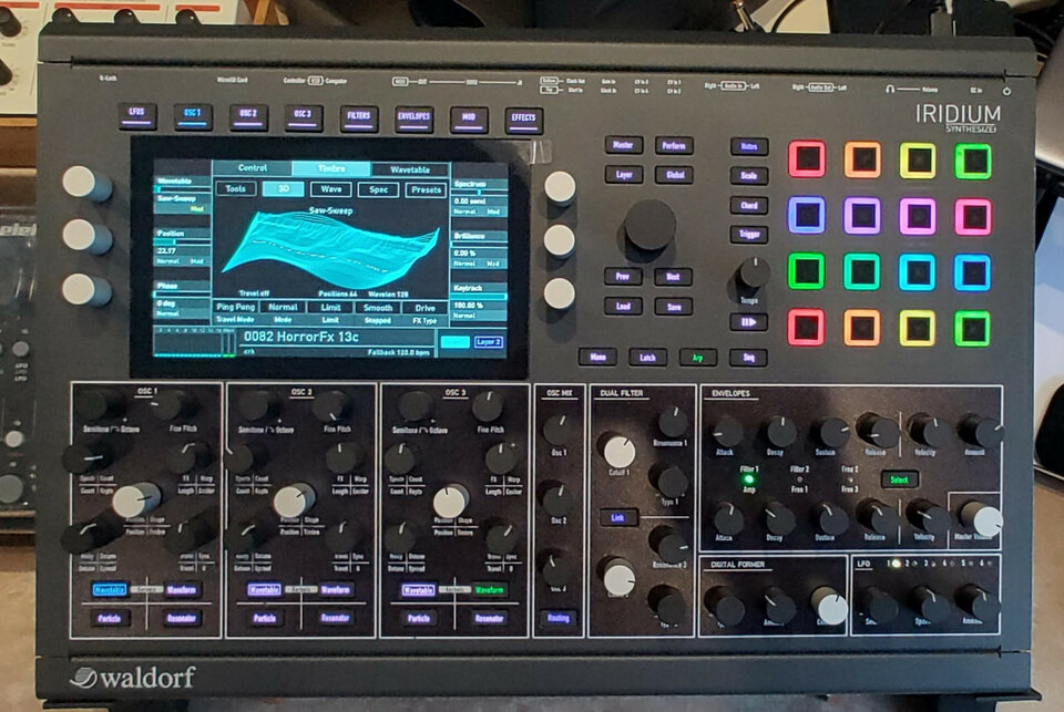 Waldorf Iridium desktop + decksaver