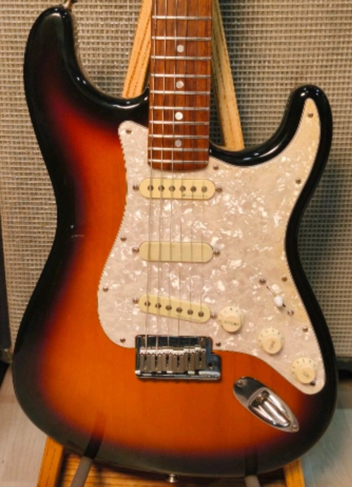 Fender Stratocaster American Series 60th anniversary de segunda mano · Foto 1 de 10 · Barcelona · 1650 €