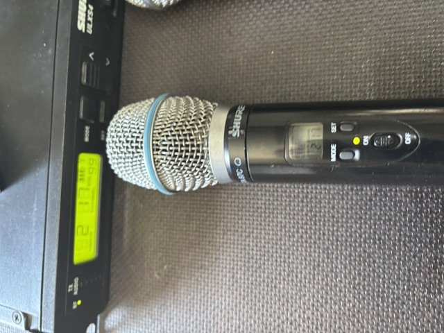 Shure ULXS y ULXP Receptores y Micrófonos de segunda mano · Foto 6 de 7 · Murcia · 220 €