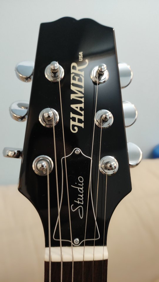 Hamer Studio Mahogany Jazzburst