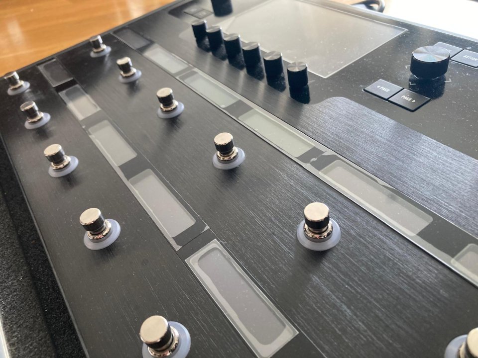 Helix Floor (+ThonCase) por Quad Cortex