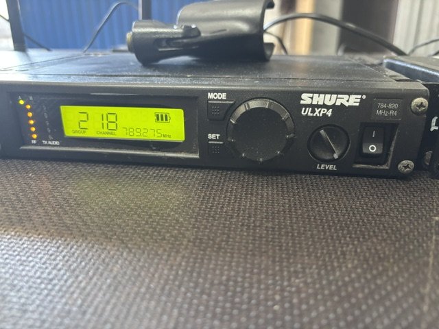 Shure ULXS y ULXP Receptores y Micrófonos de segunda mano · Foto 7 de 7 · Murcia · 220 €