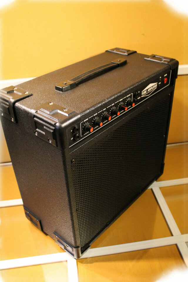 Amplificador Válvulas de Luthier 30W