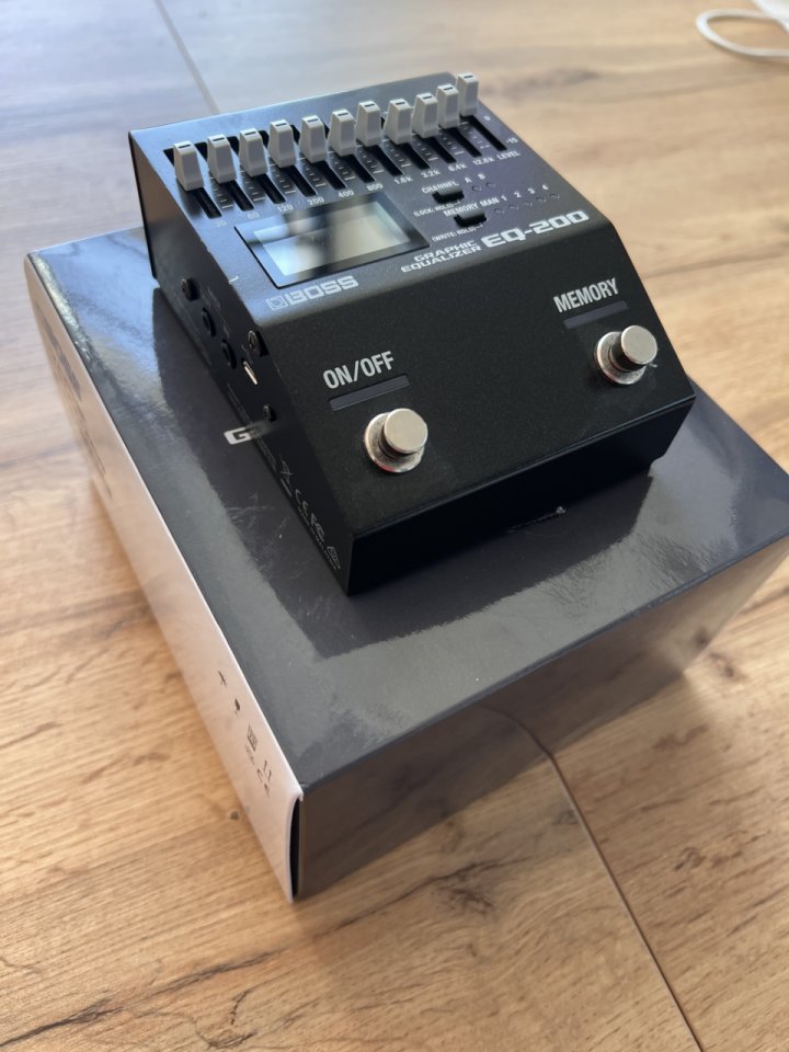 BOSS EQ-200.- Ecualizador gráfico programable 185 € de segunda mano · Foto 6 de 10 · Ourense · 185 €