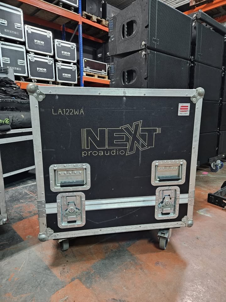 Super oferta Pack » Line array NEXT-Pro Audio de segunda mano · Foto 4 de 7 · Huelva · 80000 €