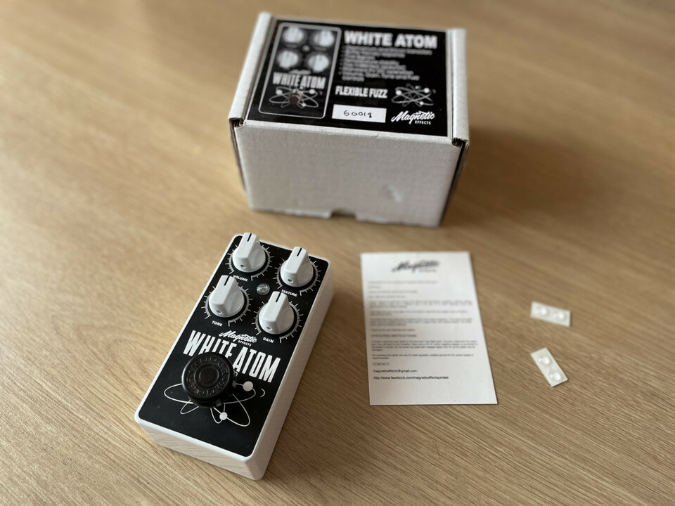 Magnetic Effects White Atom Fuzz