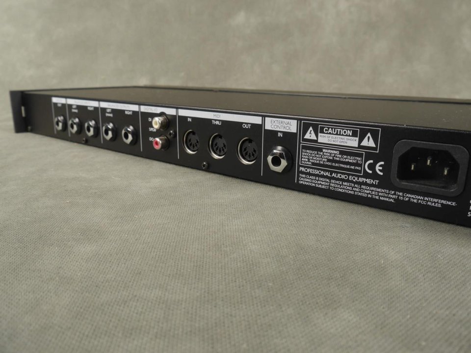 TC Electronic G-Major 2 (procesador de efectos en rack) de segunda mano · Foto 4 de 4 · Zaragoza · 175 €