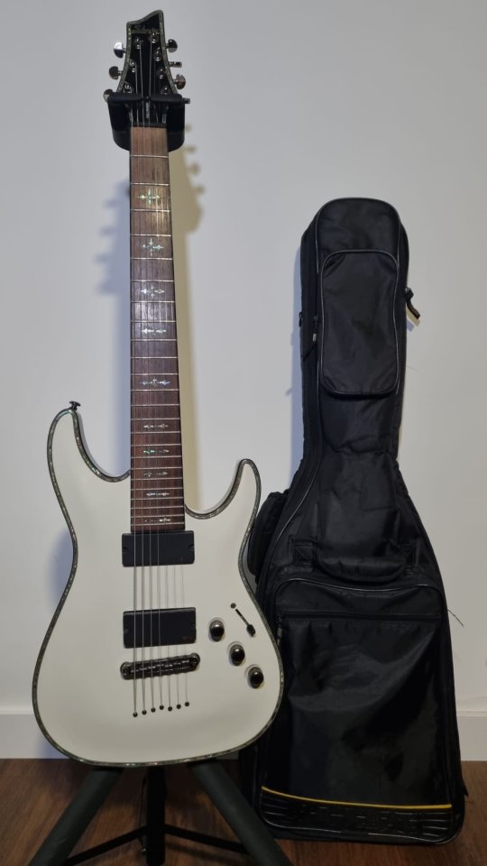 Schecter Hellraiser C7 Blanca
