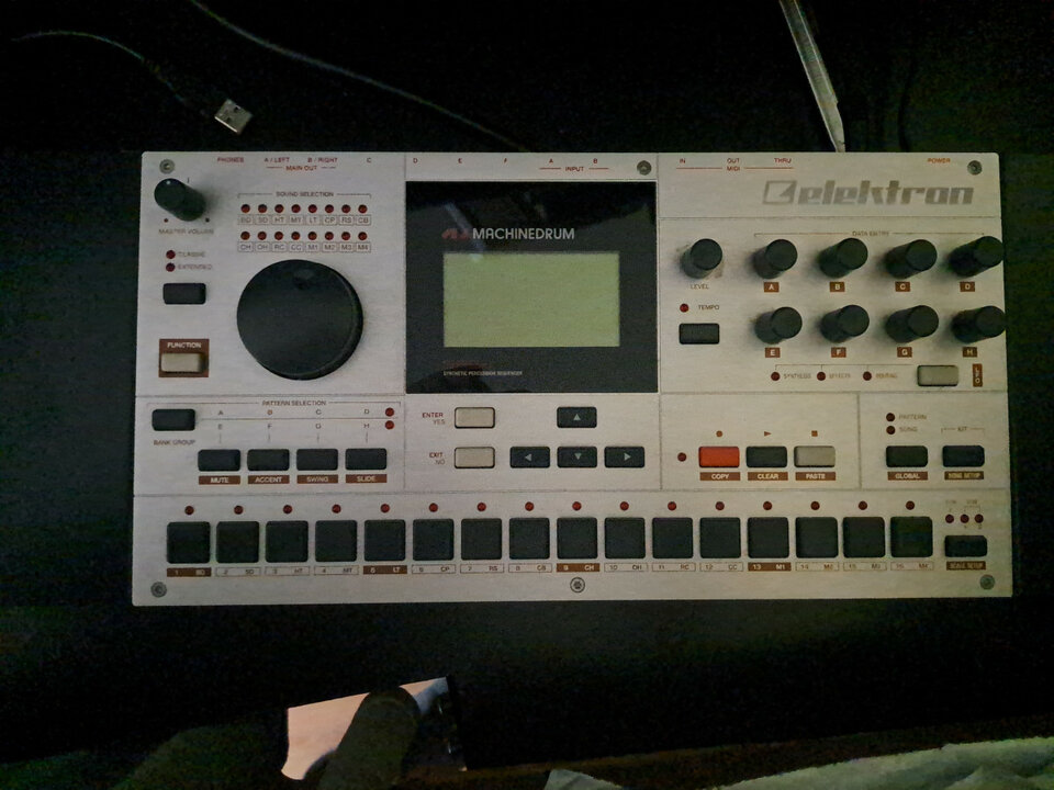 Elektron Machinedrum SPS-1 MKI de segunda mano · Foto 3 de 5 · Madrid · 875 €