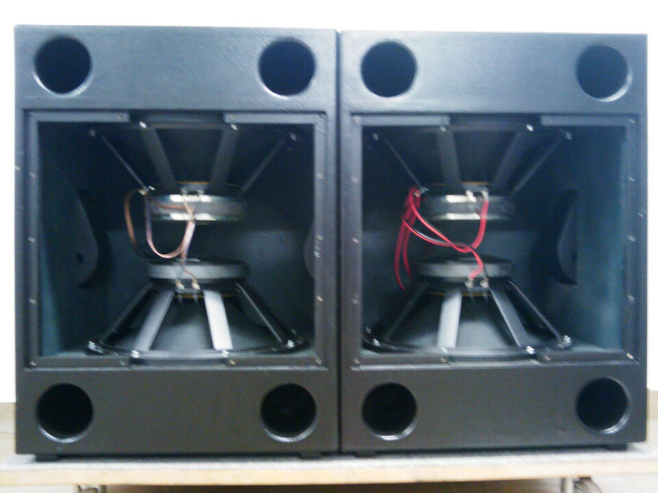 4 Sub V&dB 2 x 18" de segunda mano · Foto 7 de 10 · Palencia · 2800 €