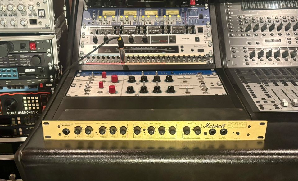 Preamplificador Marshall 9004 de segunda mano · Foto 1 de 5 · A Coruña · 199 €