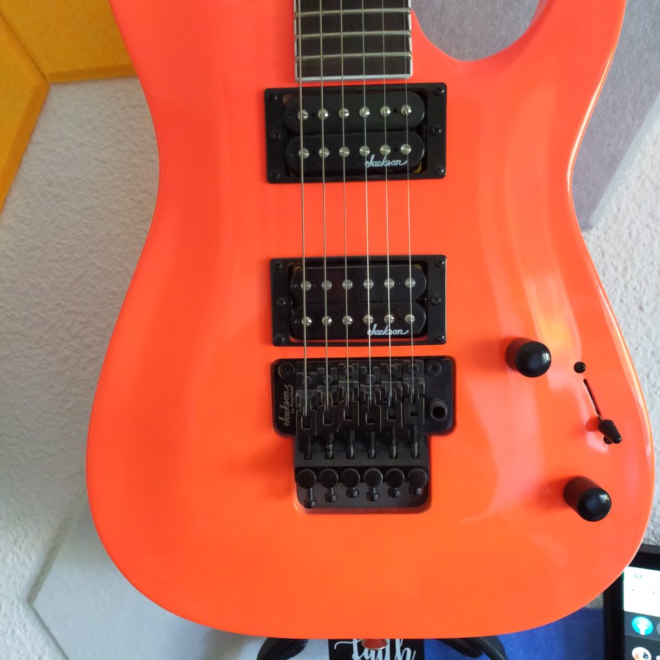 Jackson JS32 Dinky AH Naranja de segunda mano · Foto 1 de 3 · Madrid · 250 €