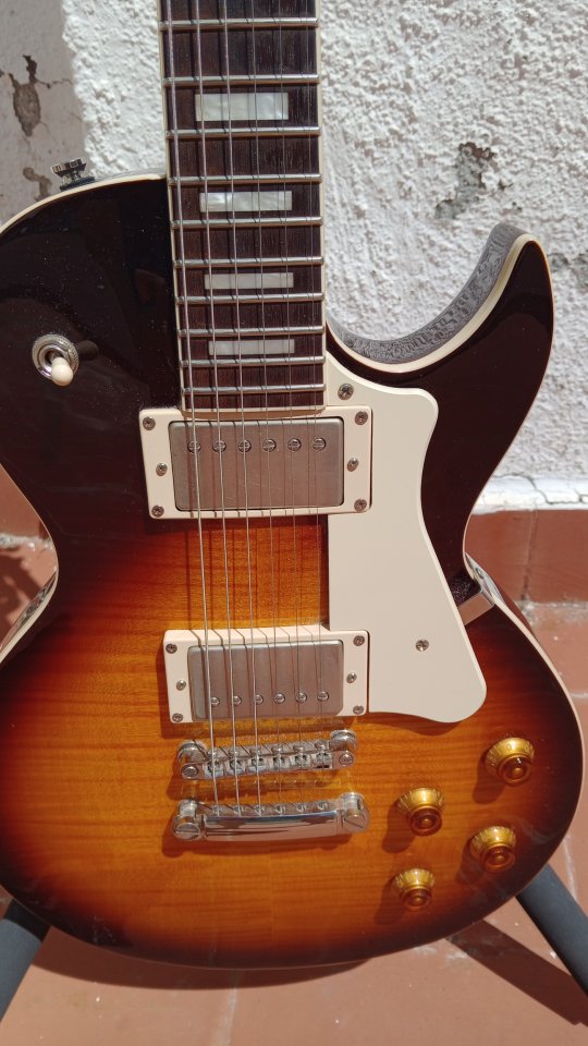 Cort CR 250 de segunda mano · Foto 2 de 8 · Madrid · 220 €