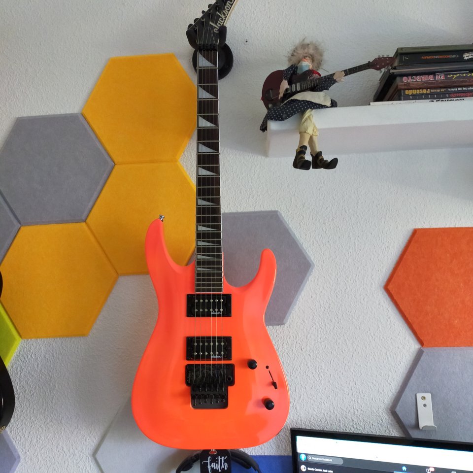 Jackson JS32 Dinky AH Naranja de segunda mano · Foto 2 de 3 · Madrid · 250 €