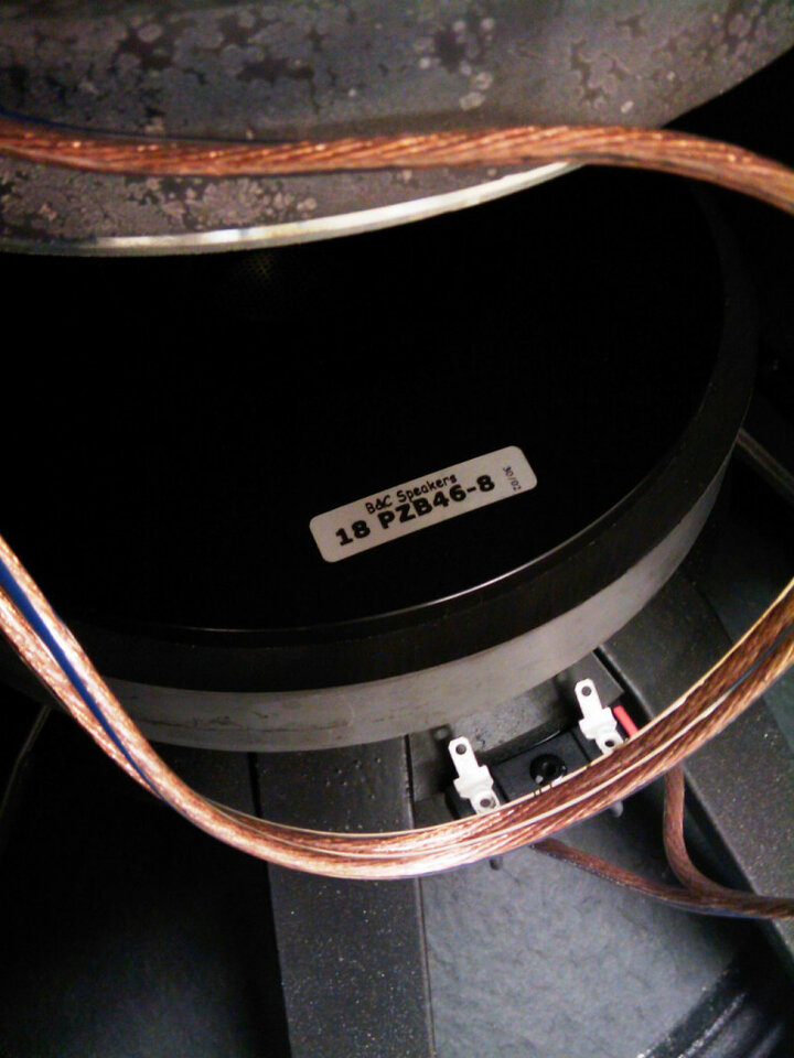 4 Sub V&dB 2 x 18" de segunda mano · Foto 4 de 10 · Palencia · 2800 €