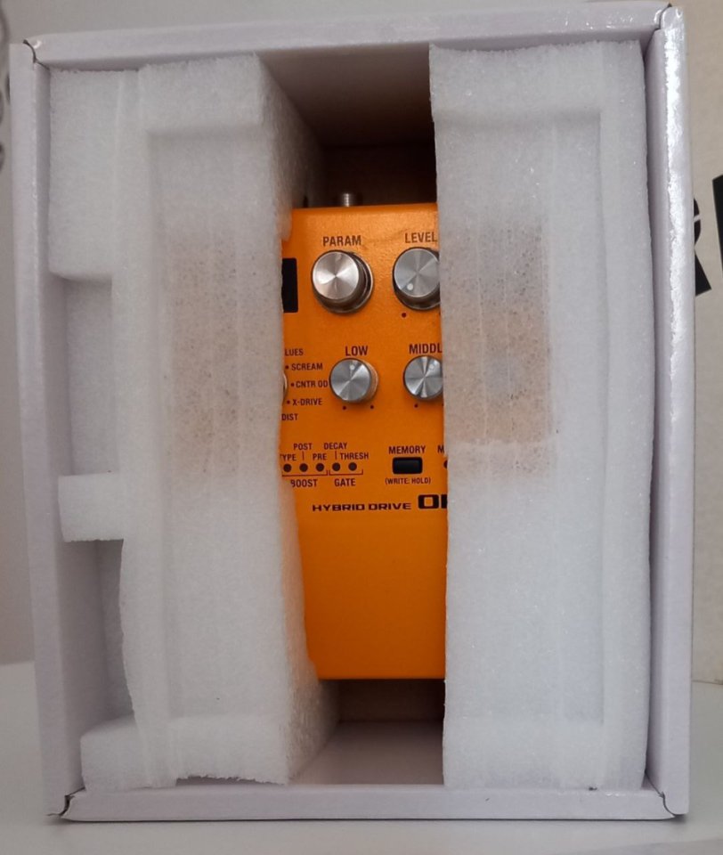 BOSS OD-200 Hybrid Drive;: embalaje original, sin uso