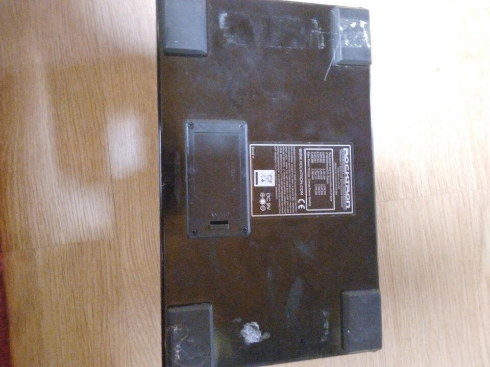 Pedalera midi ROCKTRON MIDIXCHANGE