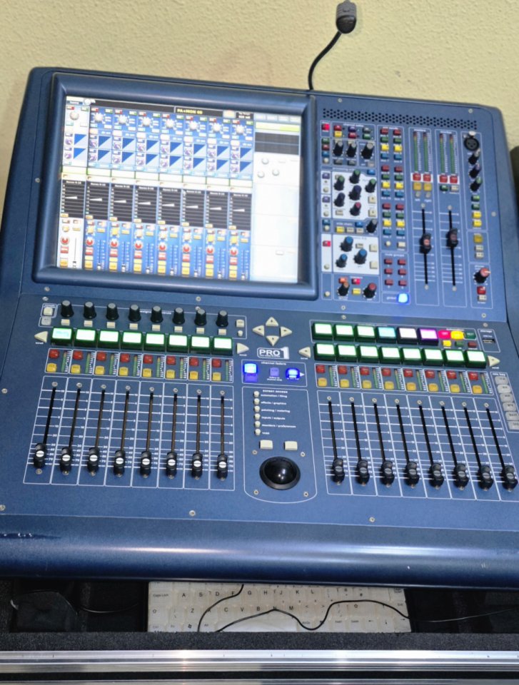 Midas PRO1+ 2 DL153+DN9650 + DN32+M64 de segunda mano · Foto 3 de 9 · Zaragoza · 6500 €