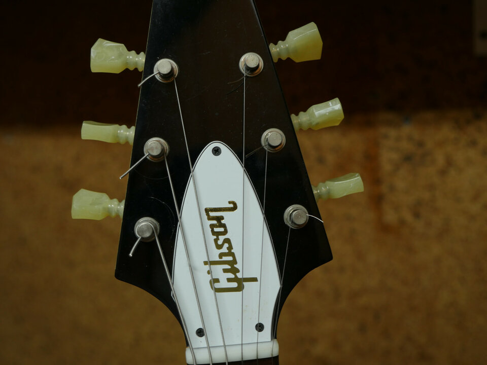 Gibson flying v custom shop