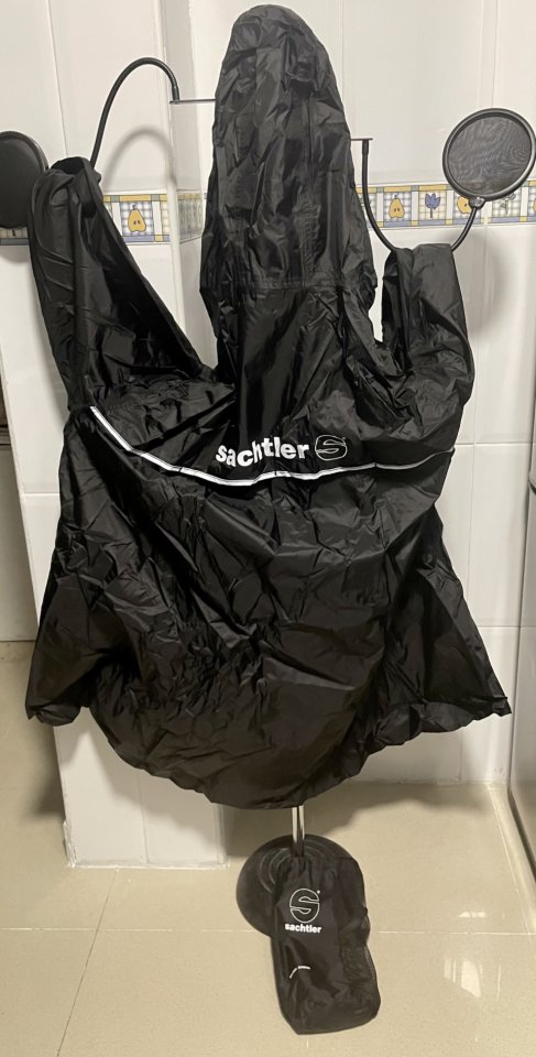 Vendo poncho Sachtler modelo SN 606, por 120€