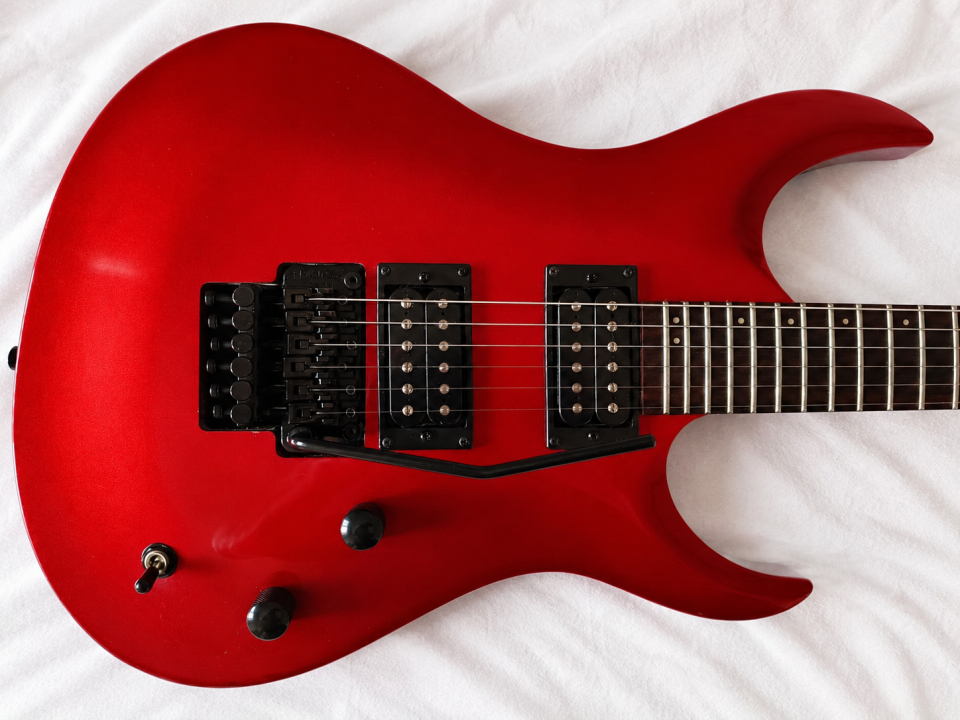 Guitarra Washburn XM12FR con Floyd Rose 2012 Samick de segunda mano · Foto 10 de 10 · Madrid · 160 €
