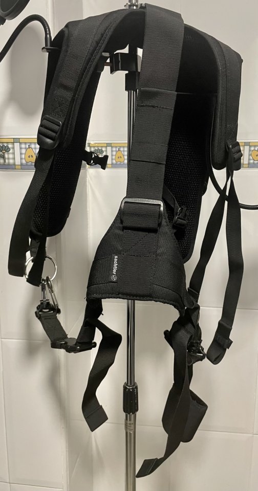 Vendo arnés Sachtler modelo SN 605