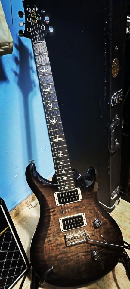 PRS S2 Custom 24 Faded Gray Black Burst de segunda mano · Foto 5 de 8 · Barcelona · 1600 €