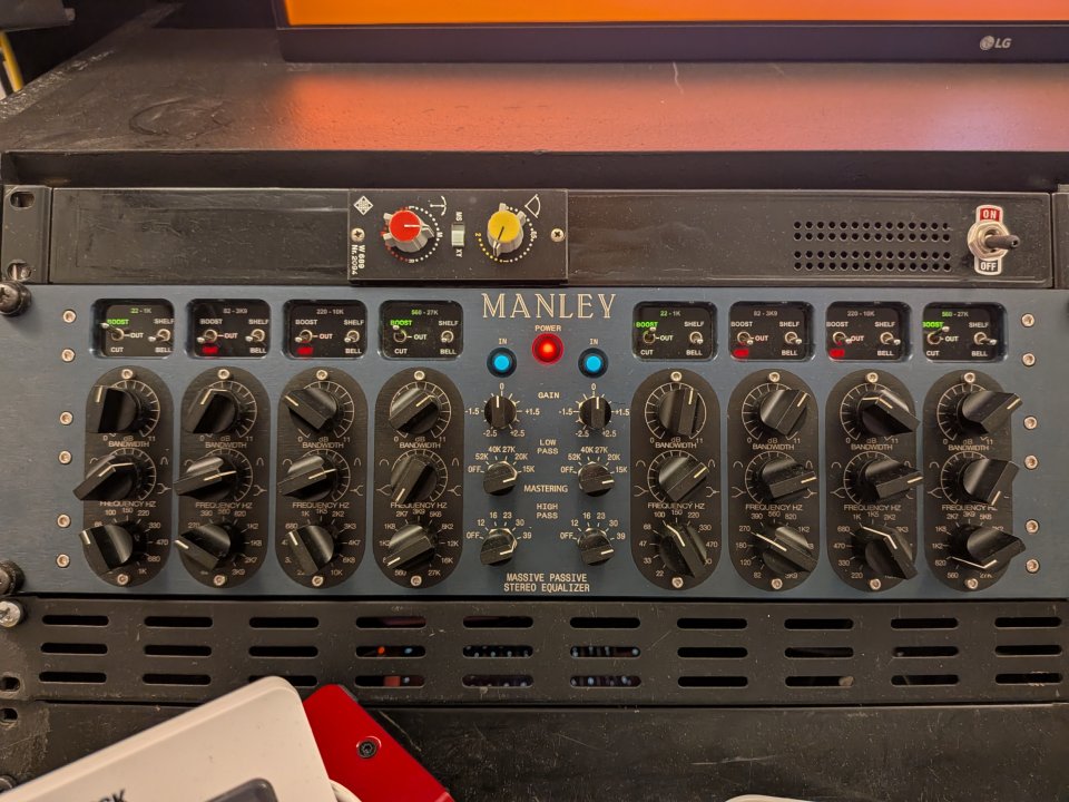 Manley Massive Passive MV de segunda mano · Foto 3 de 4 · Cádiz · 4200 €