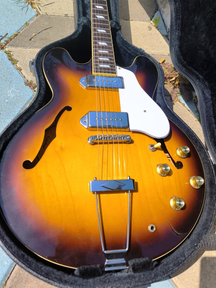 Epiphone Casino Peerless Korea + Lollar Dogear + Envío ¡2,6KG! de segunda mano · Foto 2 de 10 · Murcia · 849 €