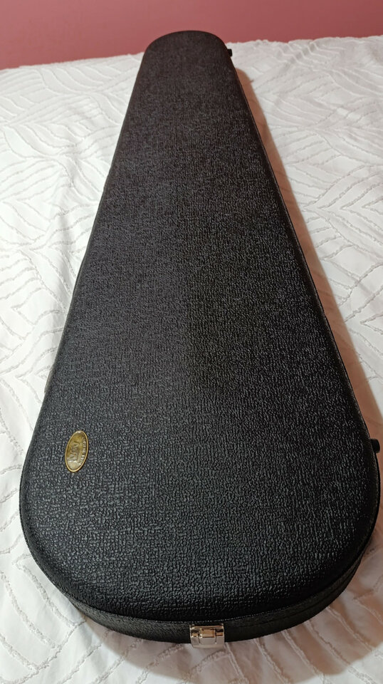 Estuche italiano VGV para bajos Yamaha BB