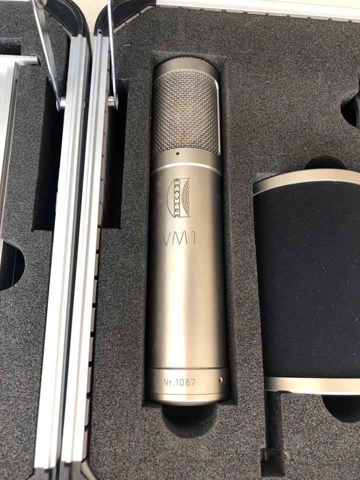 Brauner VM-1 pareja estéreo de segunda mano · Foto 4 de 6 · Málaga · 9500 €